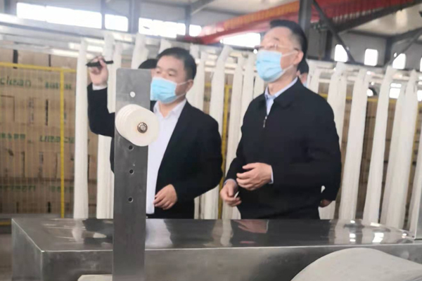 遼寧省委副書記、省長劉寧一行實地考察一諾環(huán)境 遼寧省委副書記、省長劉寧一行實地考察一諾環(huán)境